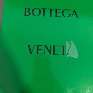 Authentic BRAND NEW Bottega Venta heels